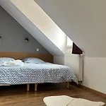 Les De La Poterne Apartmán